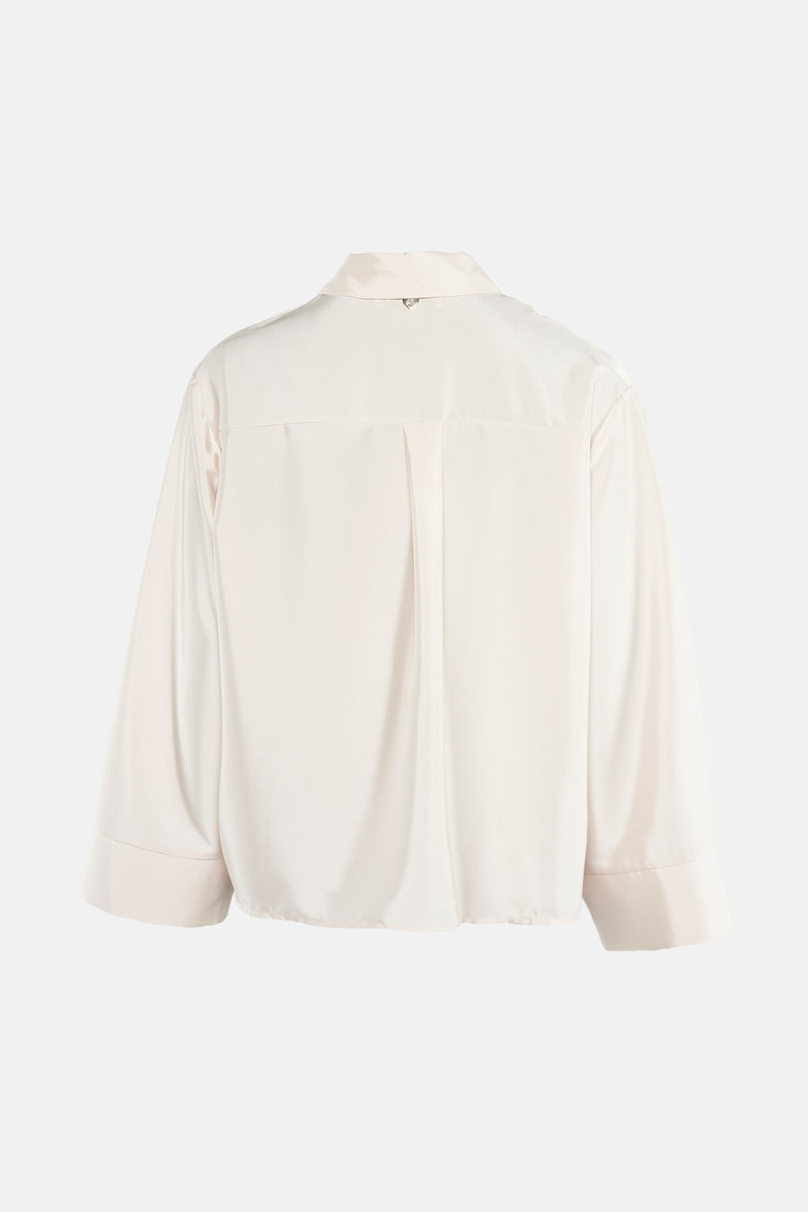 Ecru blouse met lange mouwen van AMELIE ET AMELIE, met een rugplooi, achtergezicht.