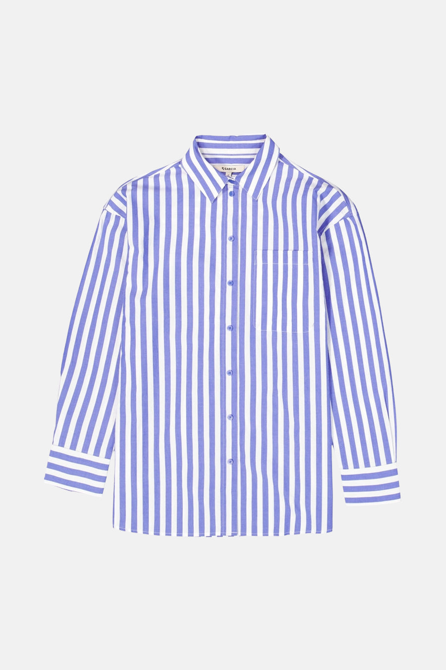 Blauwe gestreepte blouse met lange mouwen van GARCIA, met borstzak en knoopsluiting.