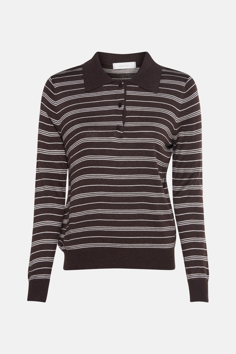 Pull brun à rayures blanches de AMELIE ET AMELIE, avec col polo et manches longues.