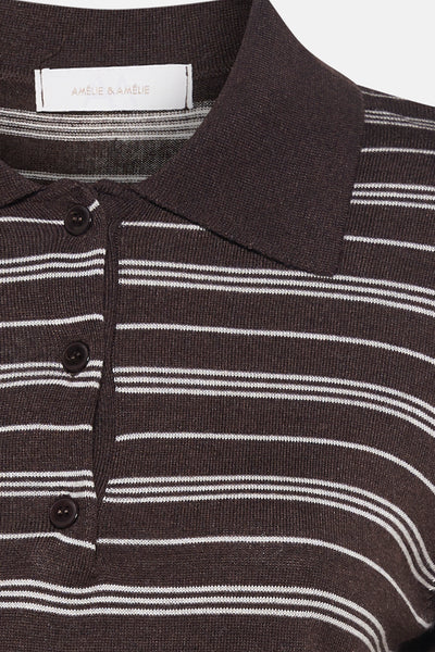 Pull brun rayé by AMÉLIE & AMÉLIE avec une patte boutonnée et un col polo.