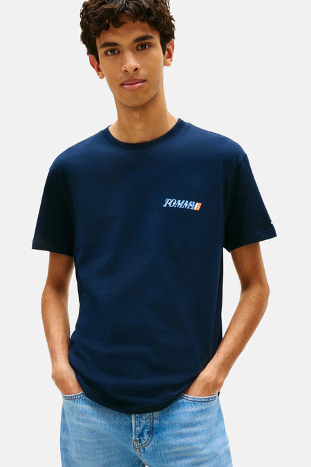 Marineblauw T-shirt met korte mouwen van TOMMY JEANS, met een logo op de borst en een decoratief inzetstuk.