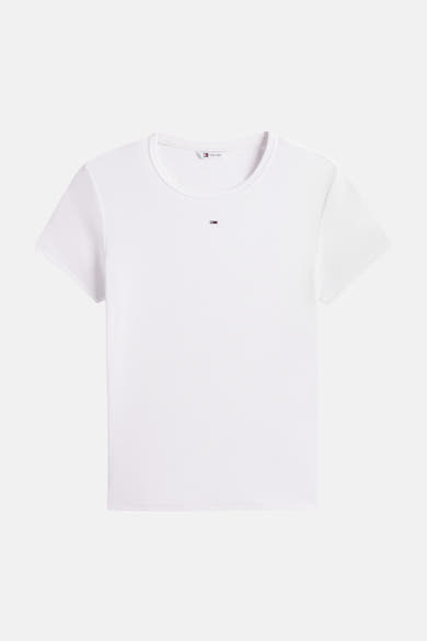 Top blanc de TOMMY JEANS à manches courtes, col rond, texture côtelée et logo drapeau sur la poitrine.