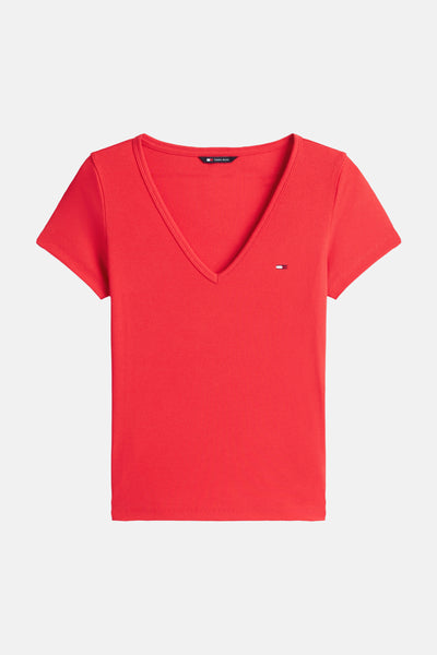 T-shirt rouge à manches courtes de TOMMY JEANS, en maille côtelée avec logo sur la poitrine.