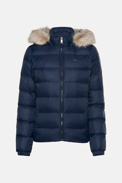 Veste courte bleue de Tommy Jeans avec capuche bordée de fausse fourrure et fermeture éclair frontale.
