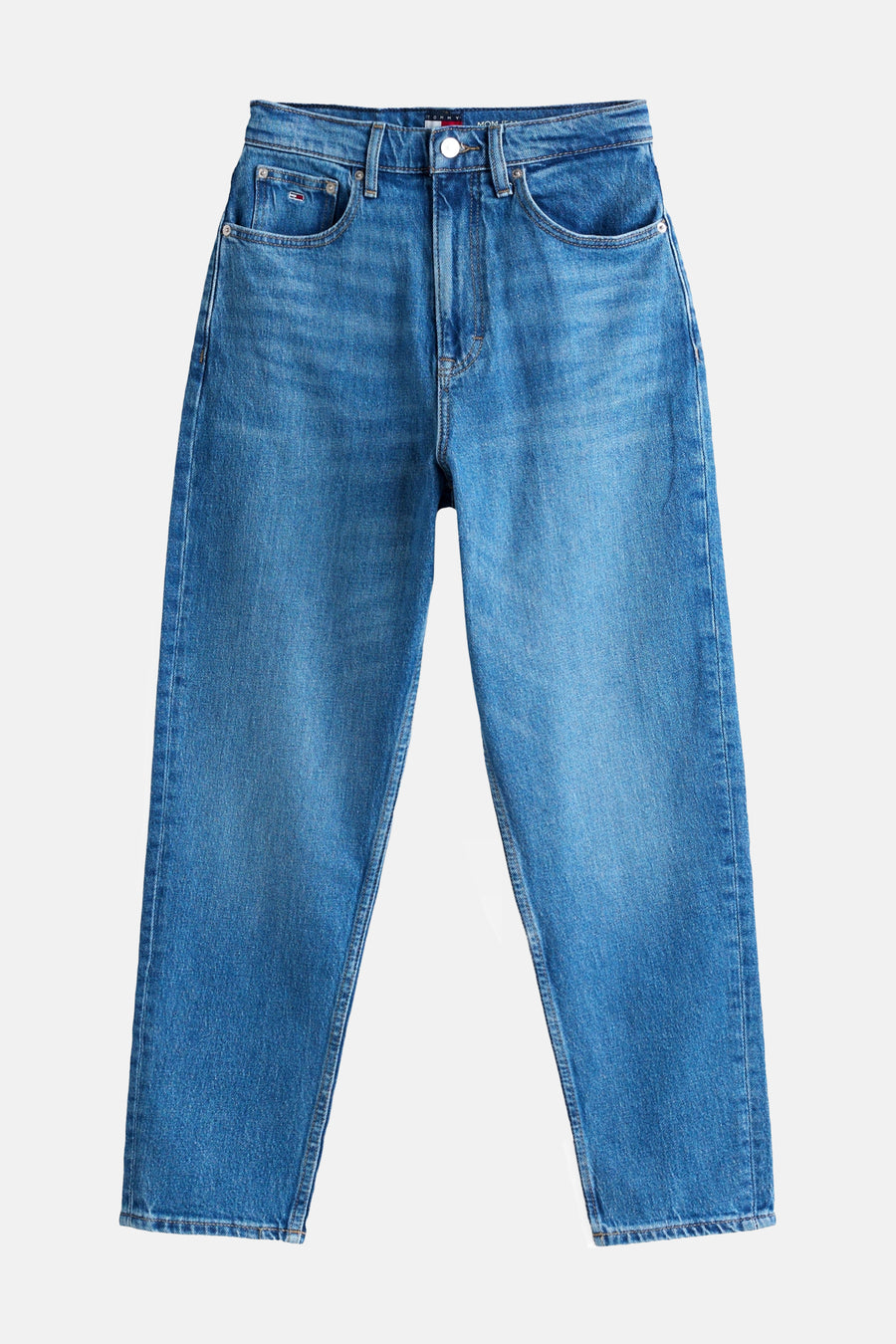 Jean mom bleu clair de TOMMY JEANS, coupe ample avec poches avant et coutures apparentes.