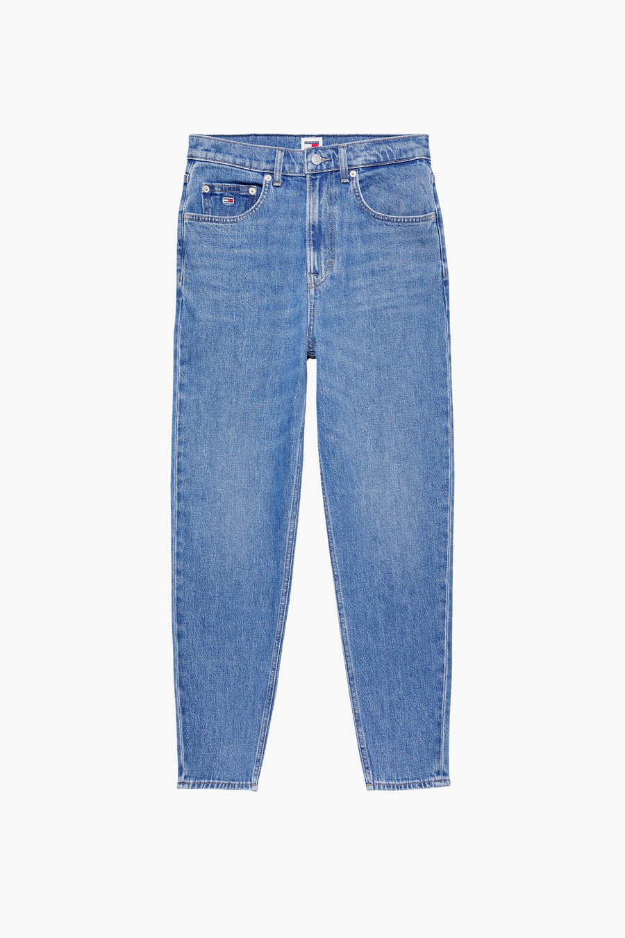 Jean mom en denim bleu moyen de TOMMY JEANS, coupe droite, poches classiques.