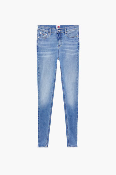 Tommy Jeans skinny jeans in middinblauw denim, met een nauwsluitende pasvorm en een verweerde afwerking.