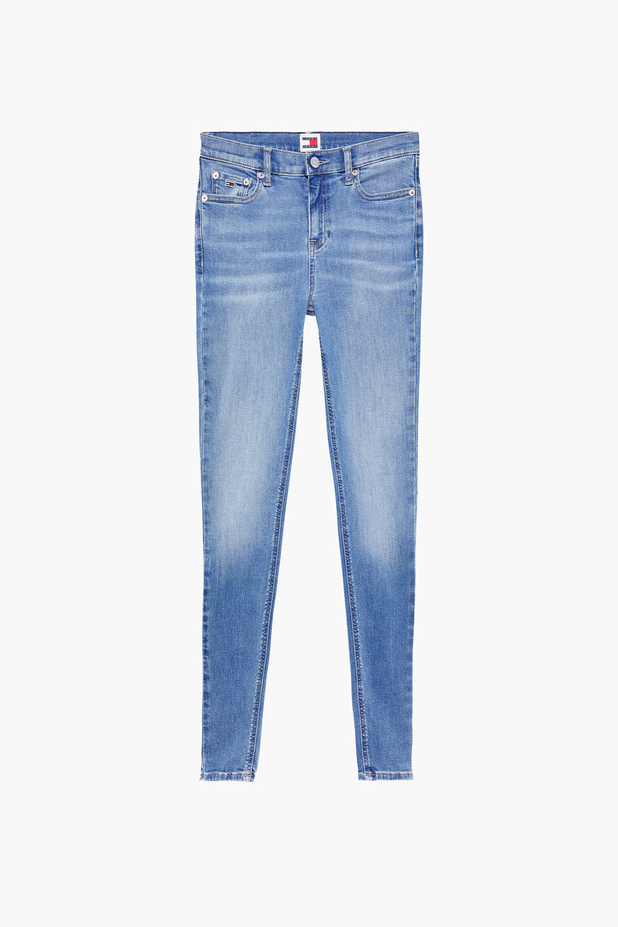 Tommy Jeans skinny jeans in middinblauw denim, met een nauwsluitende pasvorm en een verweerde afwerking.