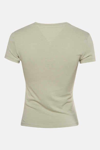 Groen T-shirt met korte mouwen van TOMMY JEANS, ronde hals en aansluitende pasvorm.