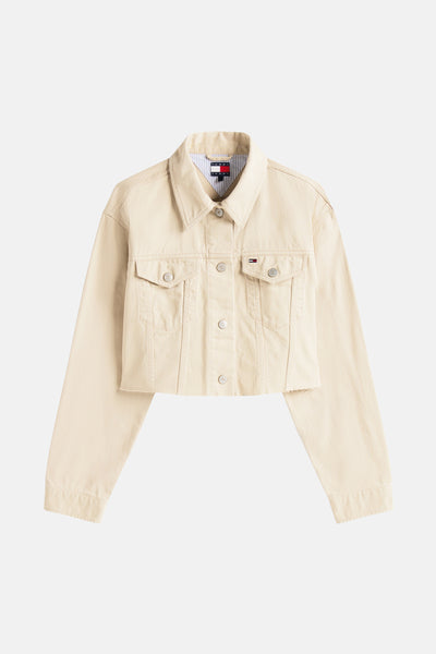 Korte beige jas van TOMMY JEANS, met klepzakken en korte pasvorm.