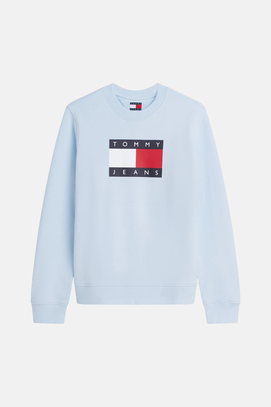 Blauwe ronde hals sweatshirt van TOMMY JEANS met groot vlaglogo op de borst.
