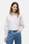 Gestreept rood en lichtblauw overhemd van TOMMY JEANS met borstzak en klein vlaglogo.