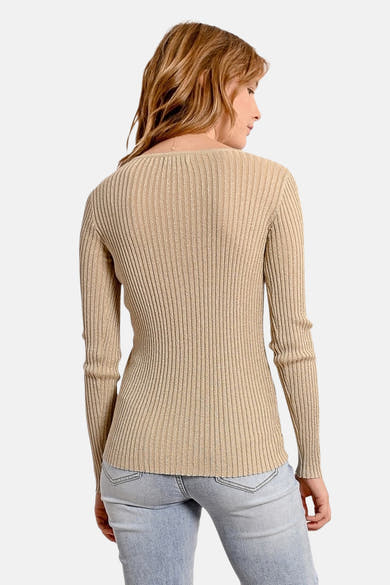 Cardigan doré à côtes by Molly Bracken, porté avec un jean, vu de dos.

