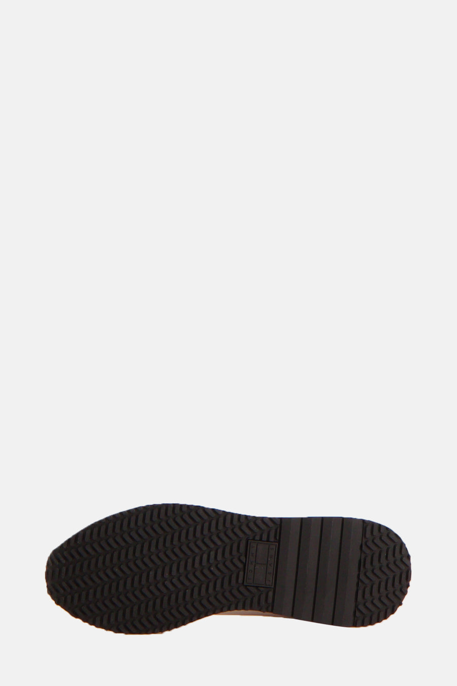 Zwarte sneakerzool van Tommy Jeans met visgraatpatroon.