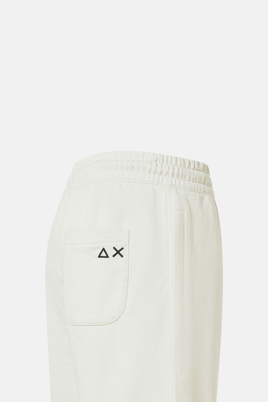 Korte ecru short van SUN 68 met achterzak versierd met logo en elastische tailleband.