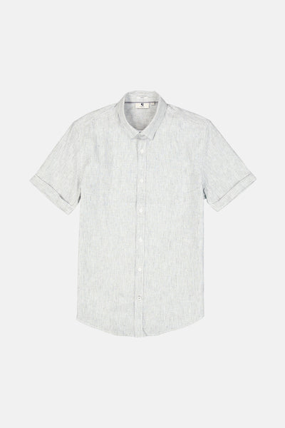 Chemise à manches courtes verte de GARCIA, avec des manches retroussées et une texture subtile.