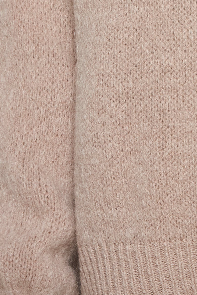 Beige trui met V-hals van AMELIE ET AMELIE, zachte gebreide textuur, soepel vallend.