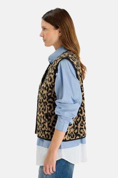 Veste sans manches multicolore de Le Temps des Cerises avec un motif léopard stylisé.