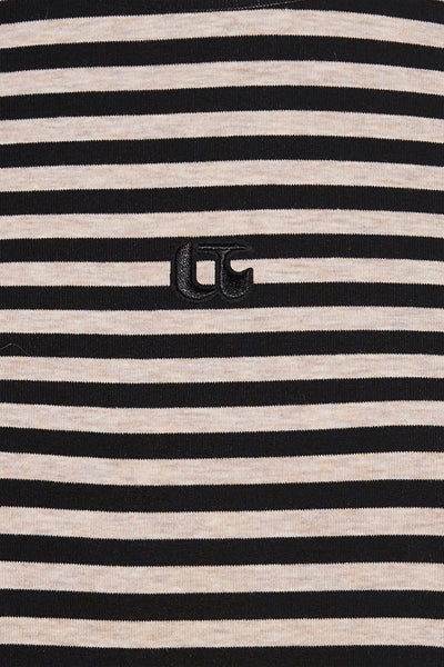Zwart gestreept T-shirt van Le Temps des Cerises, met geborduurd logo.