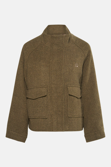 Veste courte marron de Le Temps des Cerises, avec poches plaquées et coupe carrée.