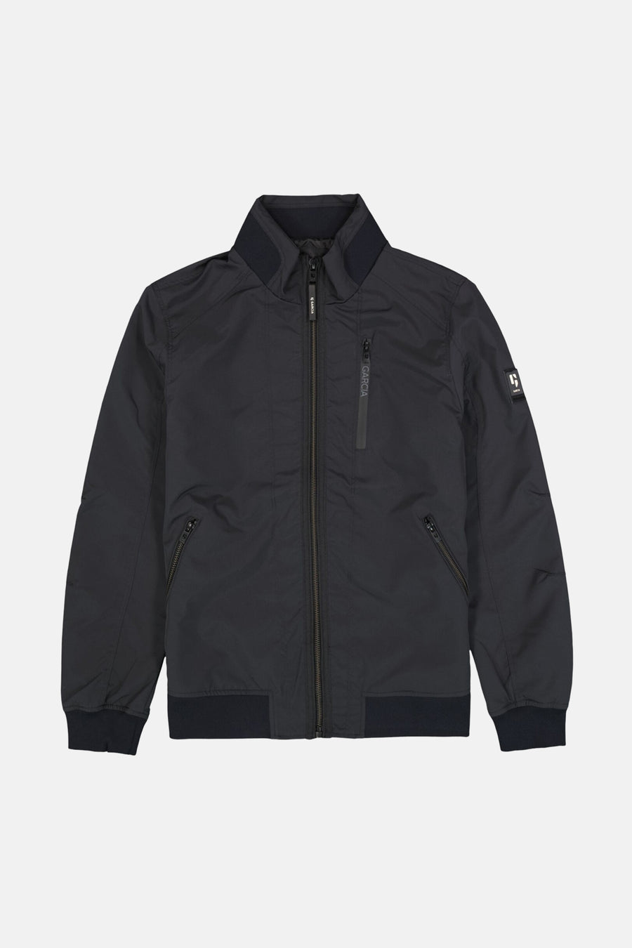 Veste courte bleue par GARCIA, avec fermeture éclair centrale et poches zippées.