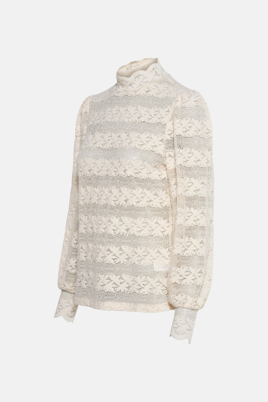 Ecru blouse met lange mouwen van GARCIA, in bloemenkant met opstaande kraag en pofmouwen.