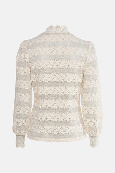 Ecru blouse met lange mouwen van GARCIA, in delicate bloemenkant, achterzijde.