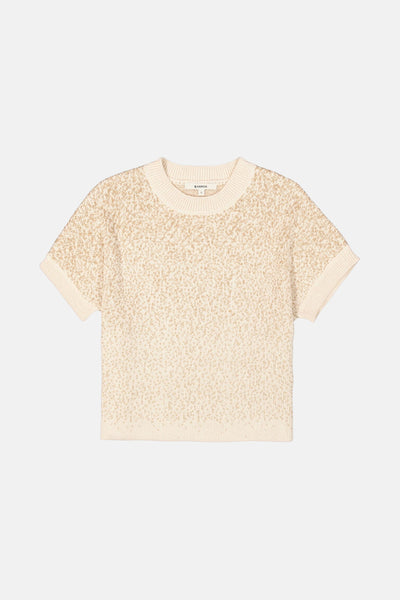 Pull à col rond beige de GARCIA, avec une texture mouchetée et des manches courtes.
