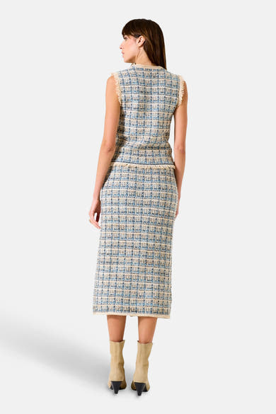 GARCIA mouwloos top met meerdere kleuren, van getextureerd tweed met franjeranden.