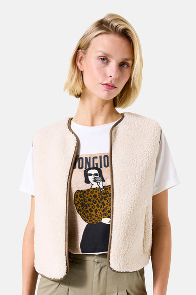 Beige mouwloos vest van fleece van GARCIA, met bruine bies.
