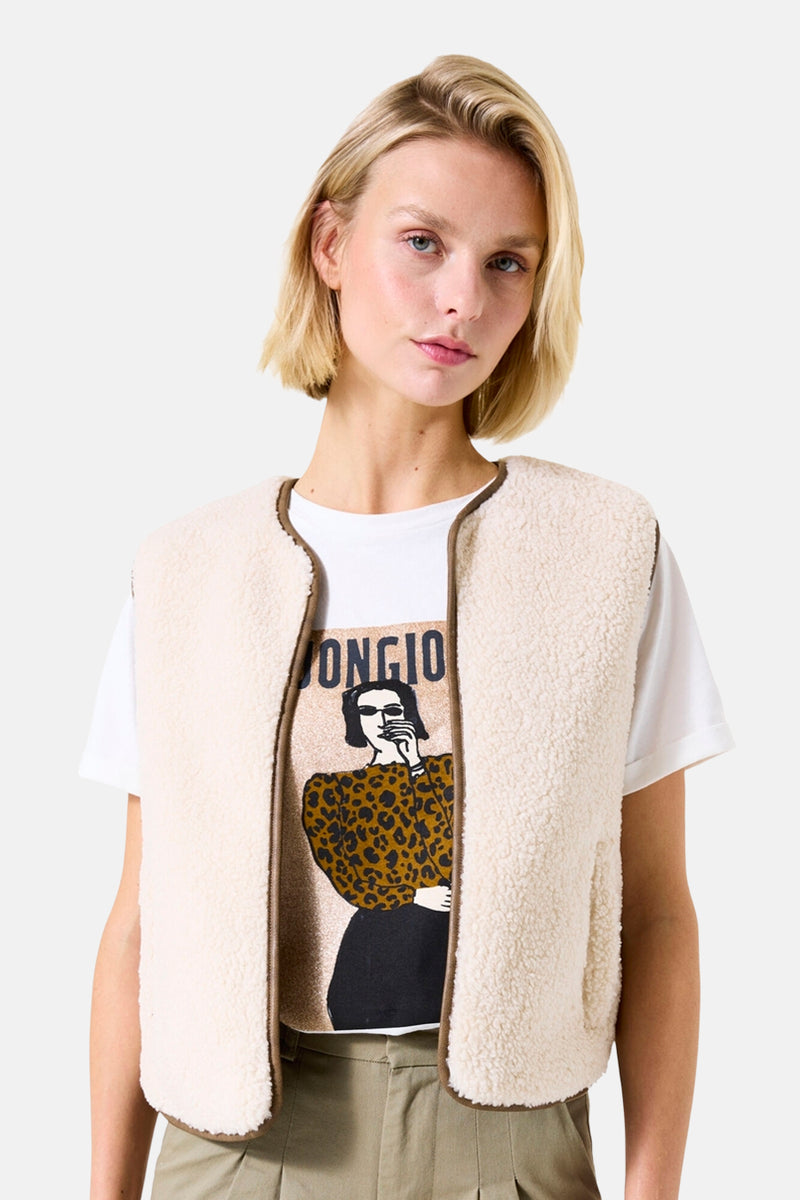Beige mouwloos vest van fleece van GARCIA, met bruine bies.