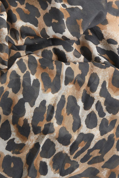 Multikleuren sjaal van GARCIA, luipaardprint met subtiele plooien en draperieën.