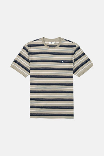 T-shirt à manches courtes kaki par GARCIA, avec rayures marine et écru.