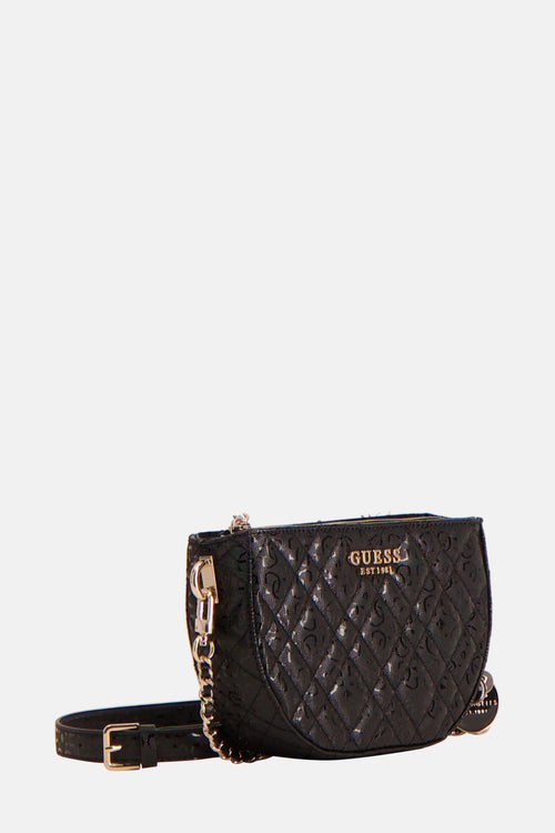 Zwarte Guess schoudertas met gewatteerd patroon en decoratieve ketting.