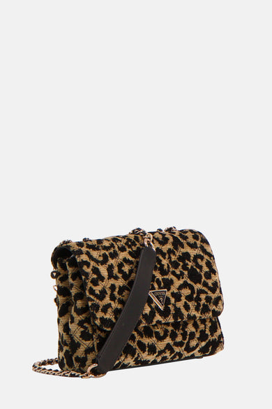 Bruine schoudertas met luipaardprint van Guess, met ketting schouderriem en gouden details.