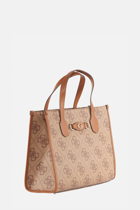 Bruine Guess handtas met herhaald logo-patroon en een decoratieve gouden gesp.