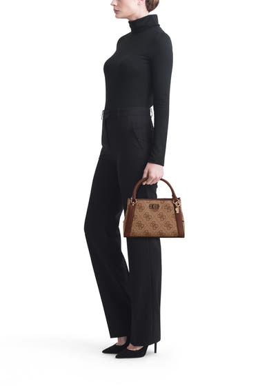 Bruine handtas met logoprint van Guess, met de hand gedragen, met donkerbruine afwerkingen.