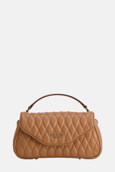 Sac à main beige en cuir synthétique de Guess, à motif matelassé en losange et anse rigide arrondie.

