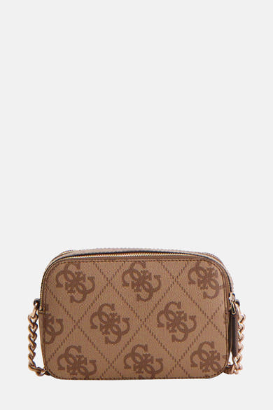 Sac à bandoulière brun de Guess, avec motif logo répété et bandoulière chaîne dorée.
