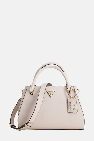 Ecru handtas van Guess, met verstelbare schouderriem en gouden metalen logo-details.