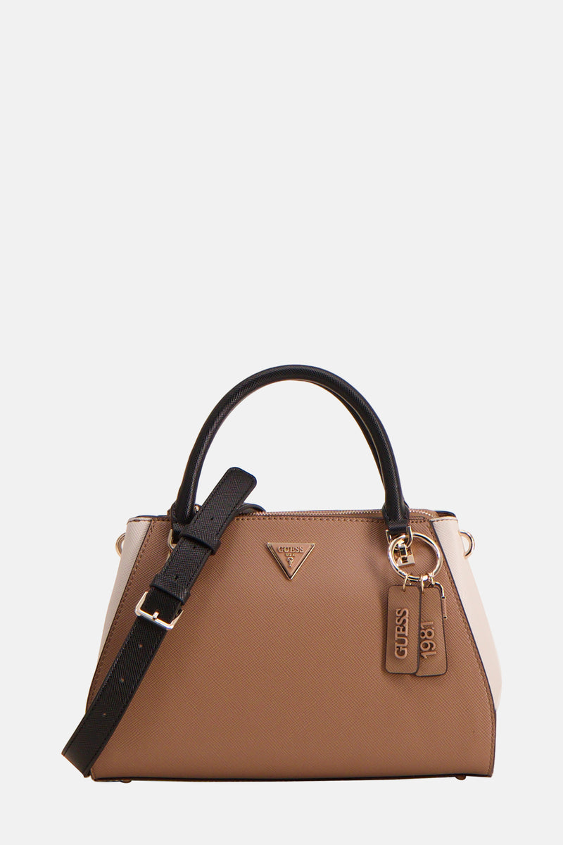 Sac à main beige en similicuir de Guess avec bandoulière noire et porte-clés logo.