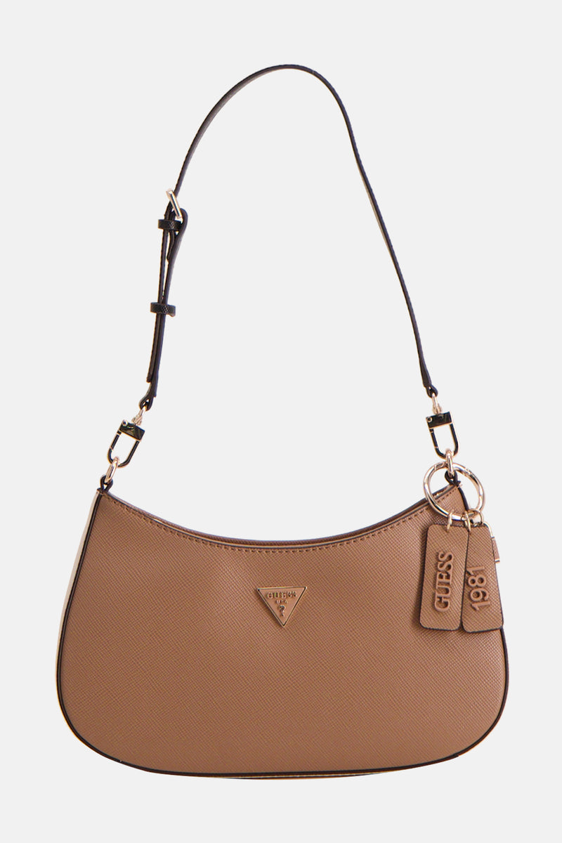 Sac à bandoulière brun en similicuir Guess avec bretelle réglable et porte-clés logo.
