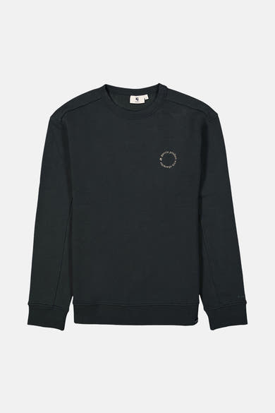 Groen sweatshirt van GARCIA, met een cirkelvormig logo op de borst.