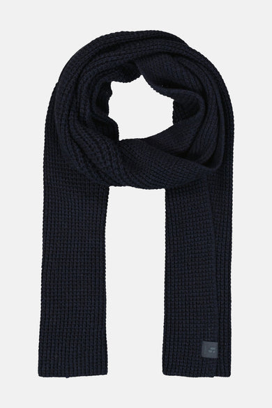 Écharpe bleue en maille de GARCIA, texturée avec un petit logo ton sur ton sur le bord.