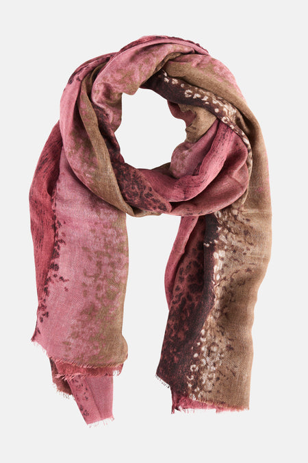 Foulard Access® rouge rosé et brun à motifs, présenté noué