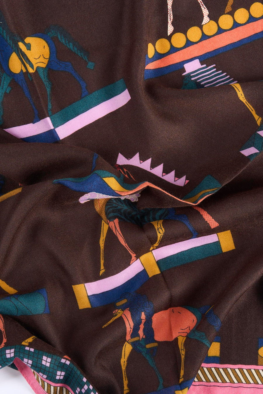 Foulard brun Access® à motifs géométriques colorés
