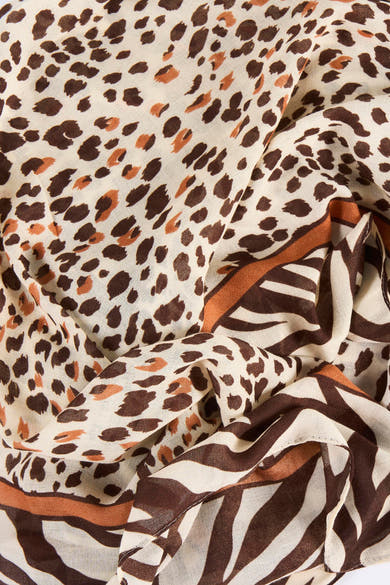Écharpe Access® à motifs animaliers et rayures dans les tons brun, écru et orange.