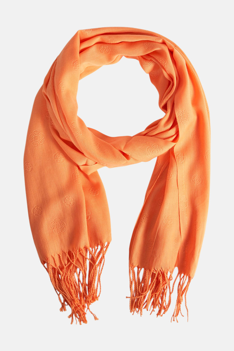 Foulard orange Access®, motif floral en relief et franges décoratives.