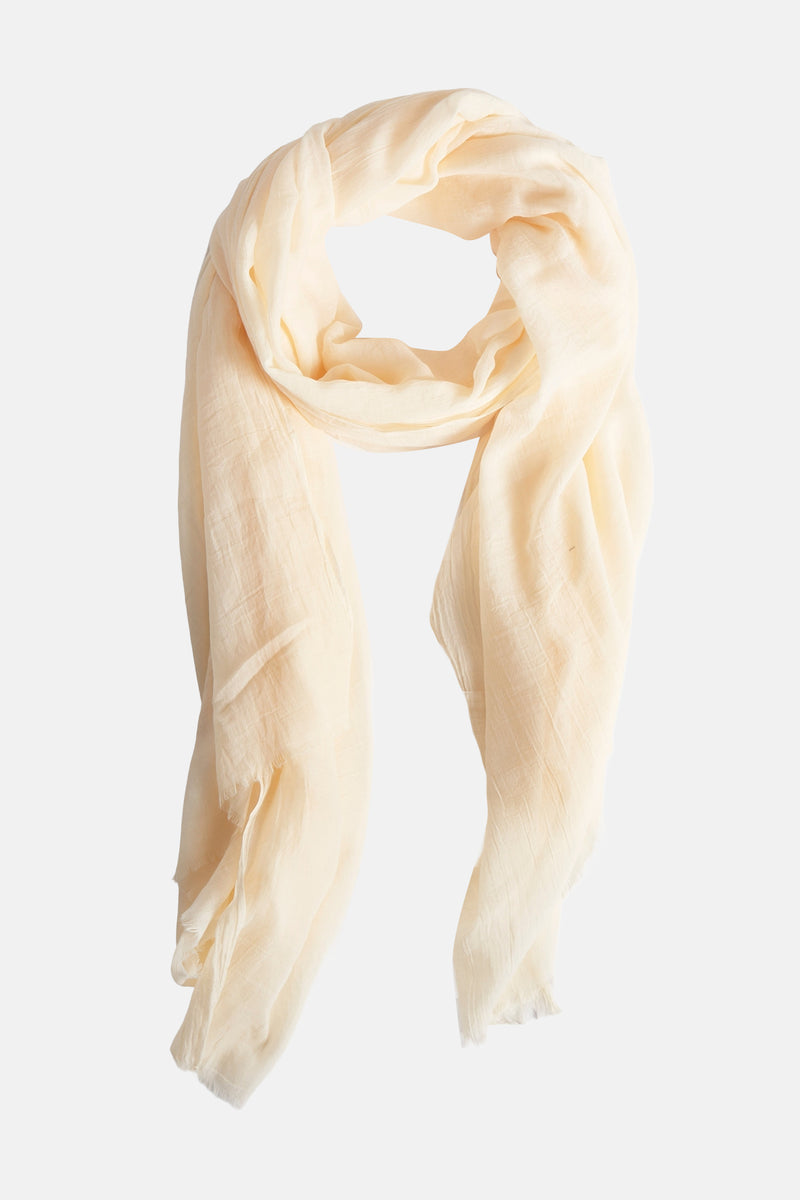 Beige sjaal van Access®, in lichte stof met een delicate textuur en een elegante val.
