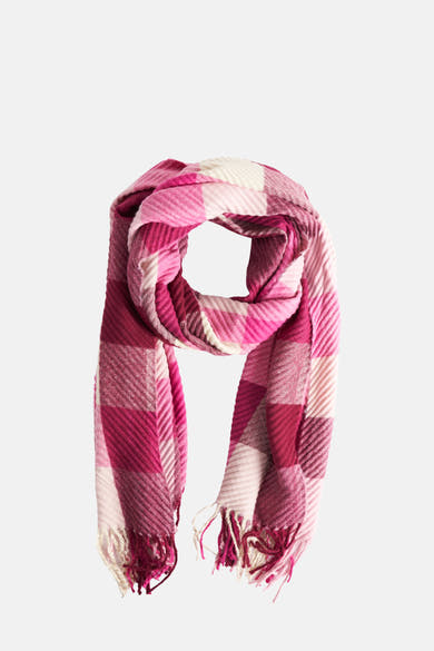 Écharpe rose à carreaux de Access®, avec des franges décoratives.
